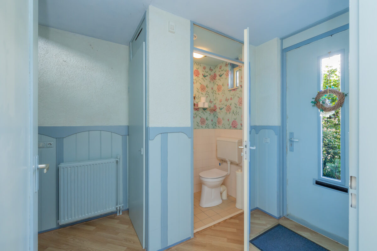Tussenwoning te koop: Meerdorpstraat 31, Hillegom