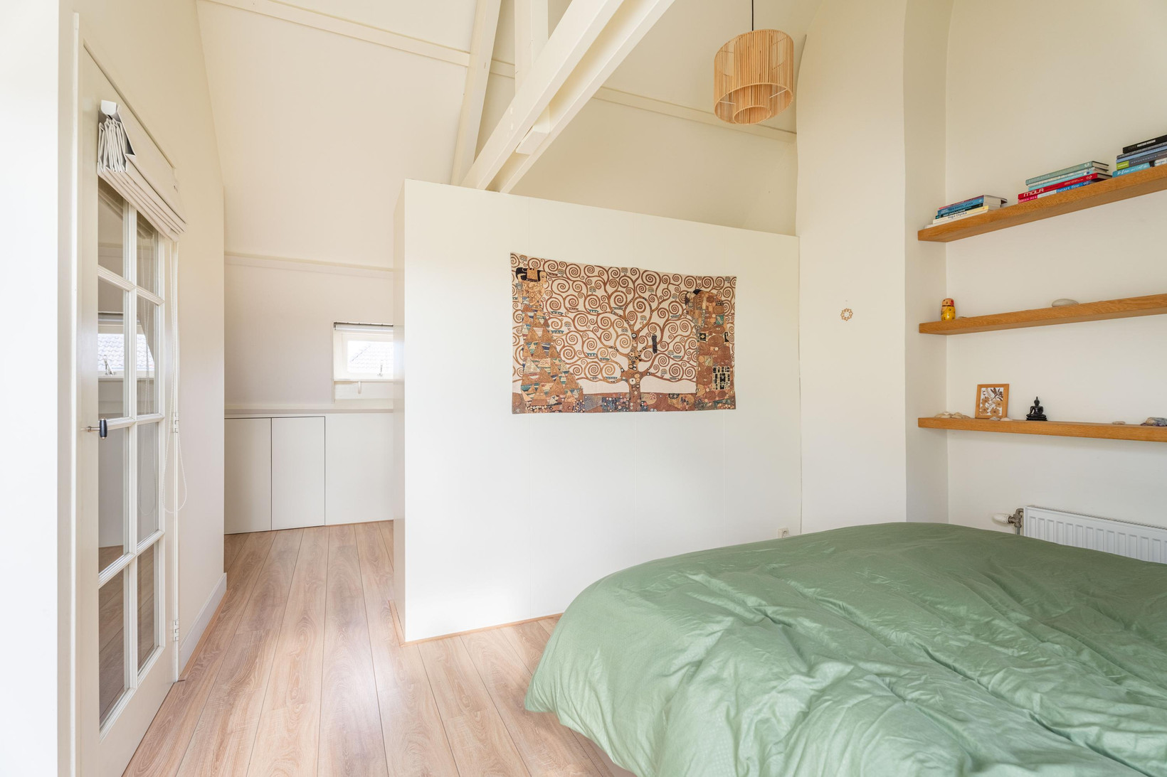 Tussenwoning te koop: Prins Bernhardstraat 32, Hillegom