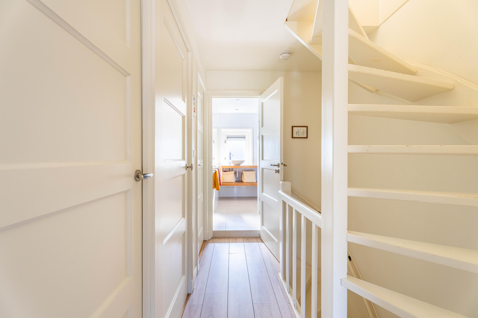 Tussenwoning te koop: Prins Bernhardstraat 32, Hillegom