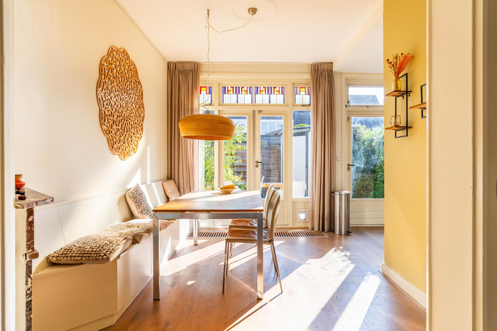 Tussenwoning te koop: Prins Bernhardstraat 32, Hillegom