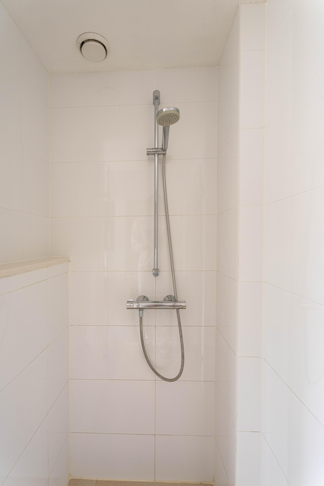 Tussenwoning te koop: Prins Bernhardstraat 32, Hillegom
