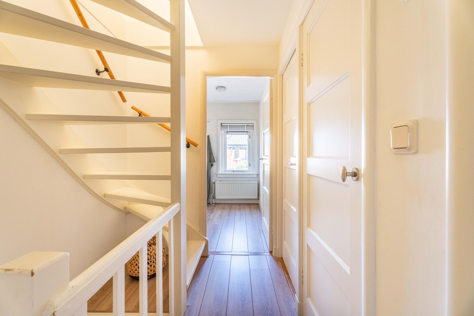 Tussenwoning te koop: Prins Bernhardstraat 32, Hillegom