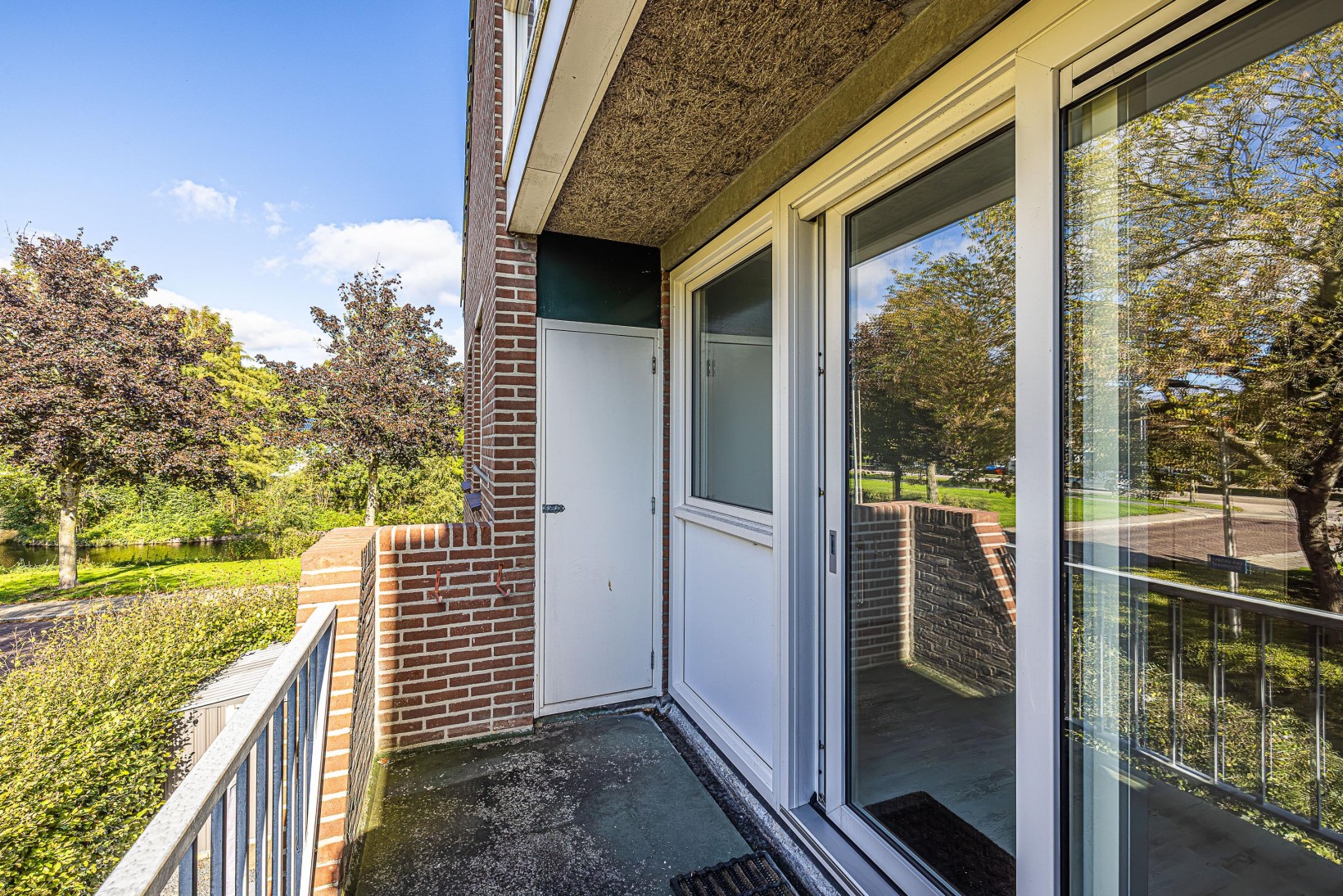 Appartement te koop: Van Limburg Stirumlaan 22, Hillegom