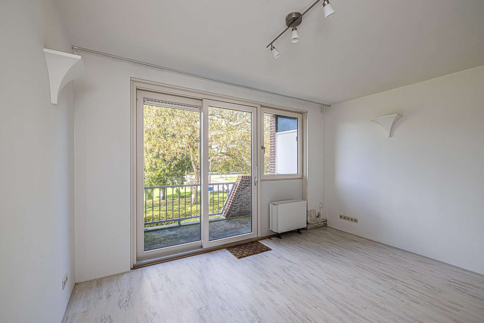 Appartement te koop: Van Limburg Stirumlaan 22, Hillegom