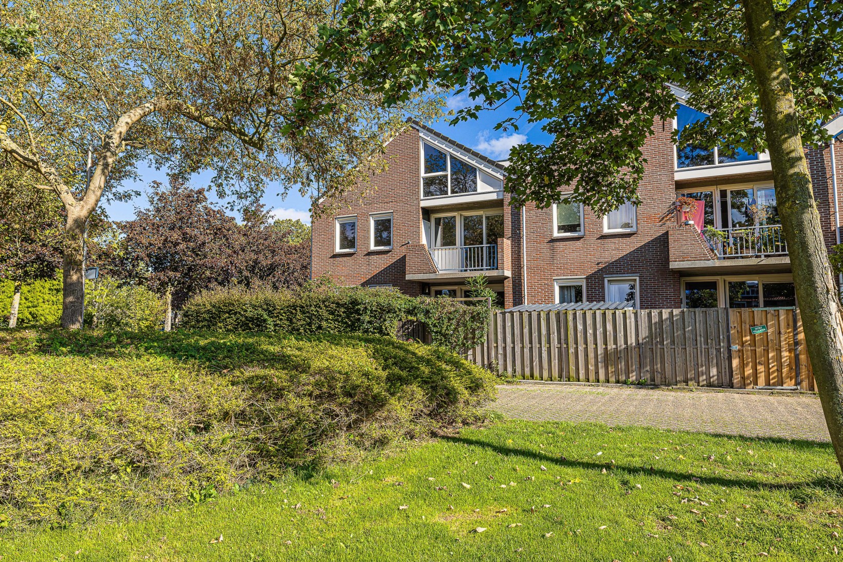 Appartement te koop: Van Limburg Stirumlaan 22, Hillegom