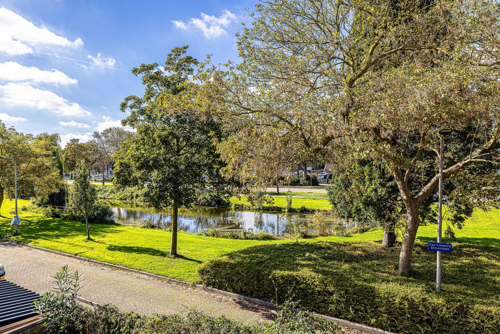 Appartement te koop: Van Limburg Stirumlaan 22, Hillegom
