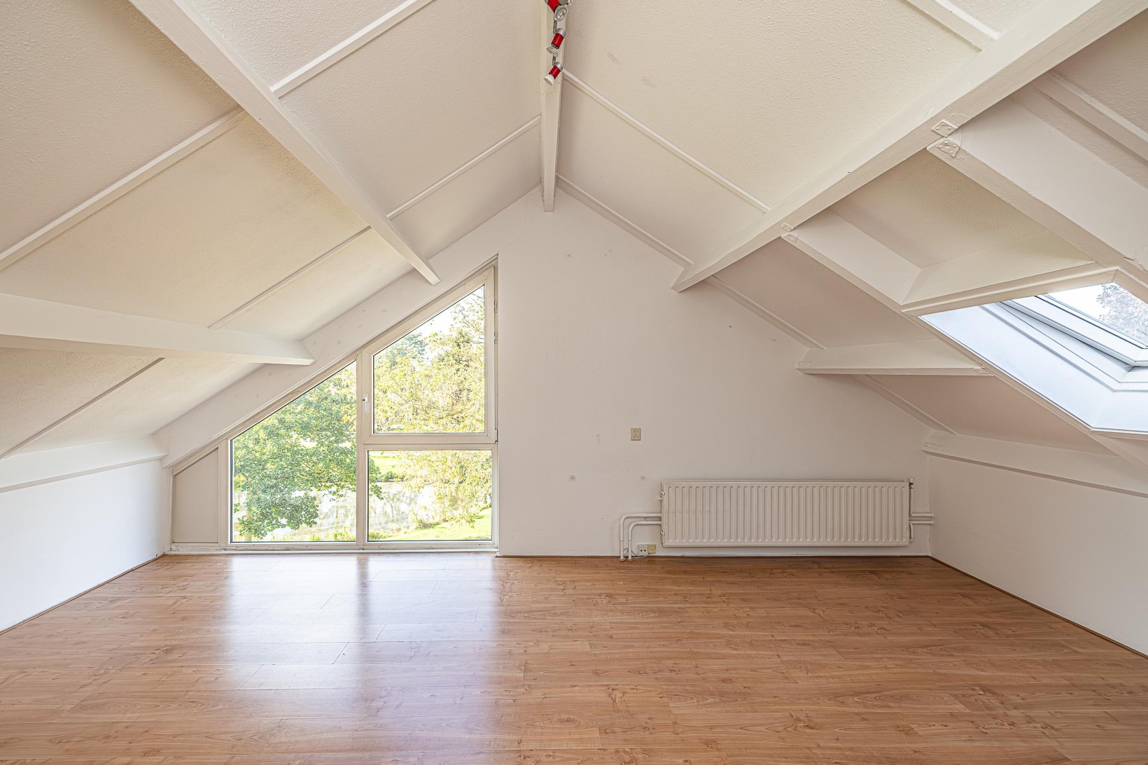 Appartement te koop: Van Limburg Stirumlaan 22, Hillegom
