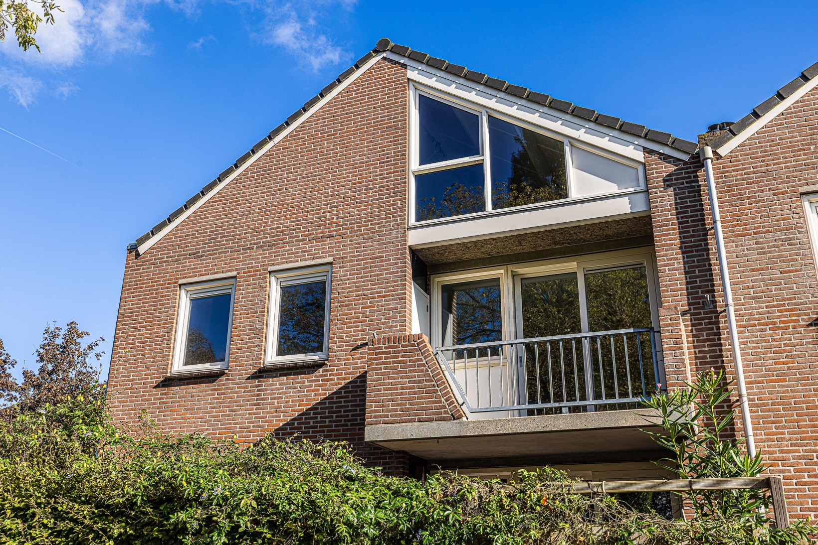 Appartement te koop: Van Limburg Stirumlaan 22, Hillegom