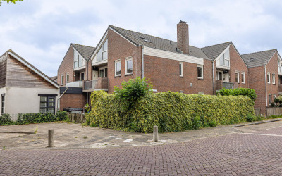 Van Limburg. 32