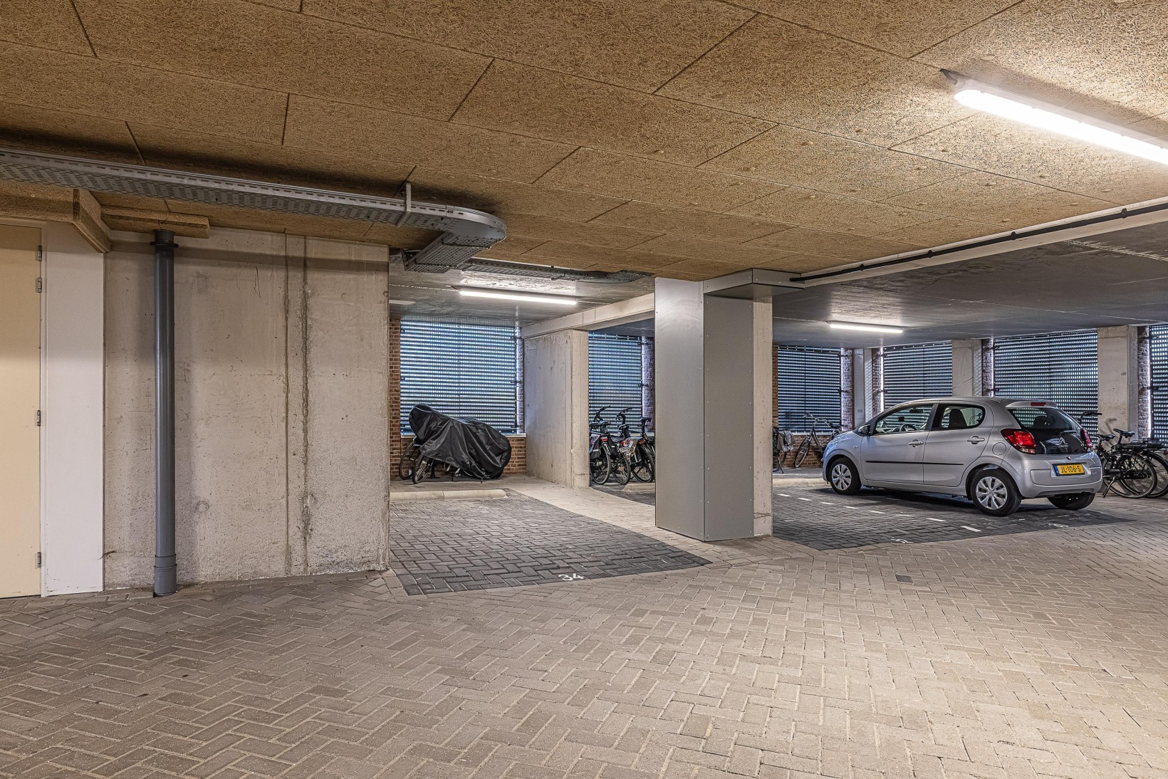 Appartement te koop: Schellinkhout 34, Hillegom