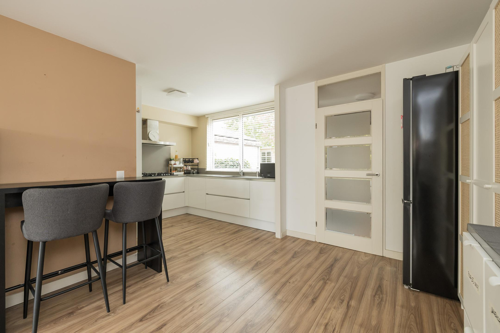 Tussenwoning te koop: Stationsweg 53, Hillegom