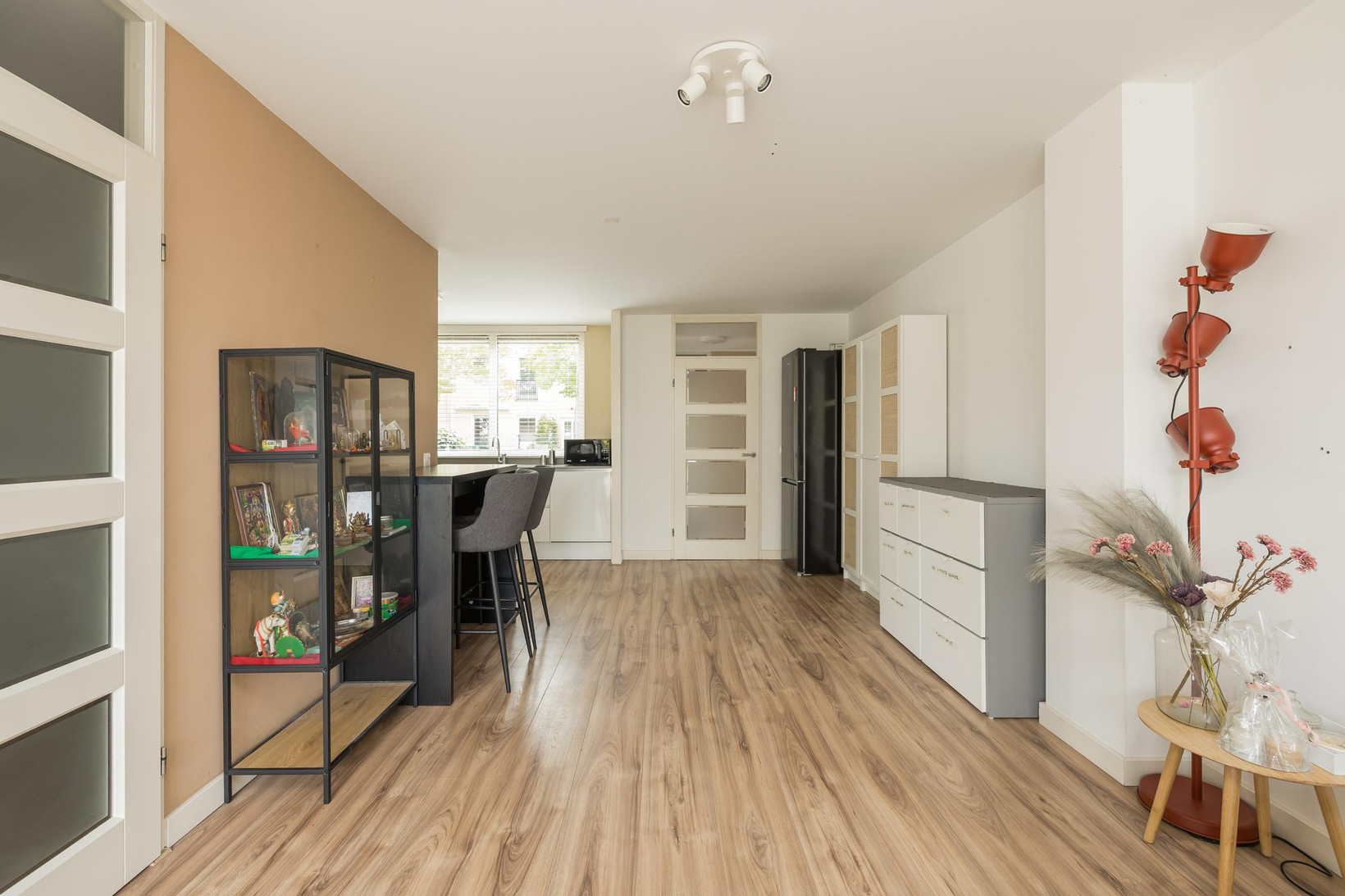 Tussenwoning te koop: Stationsweg 53, Hillegom