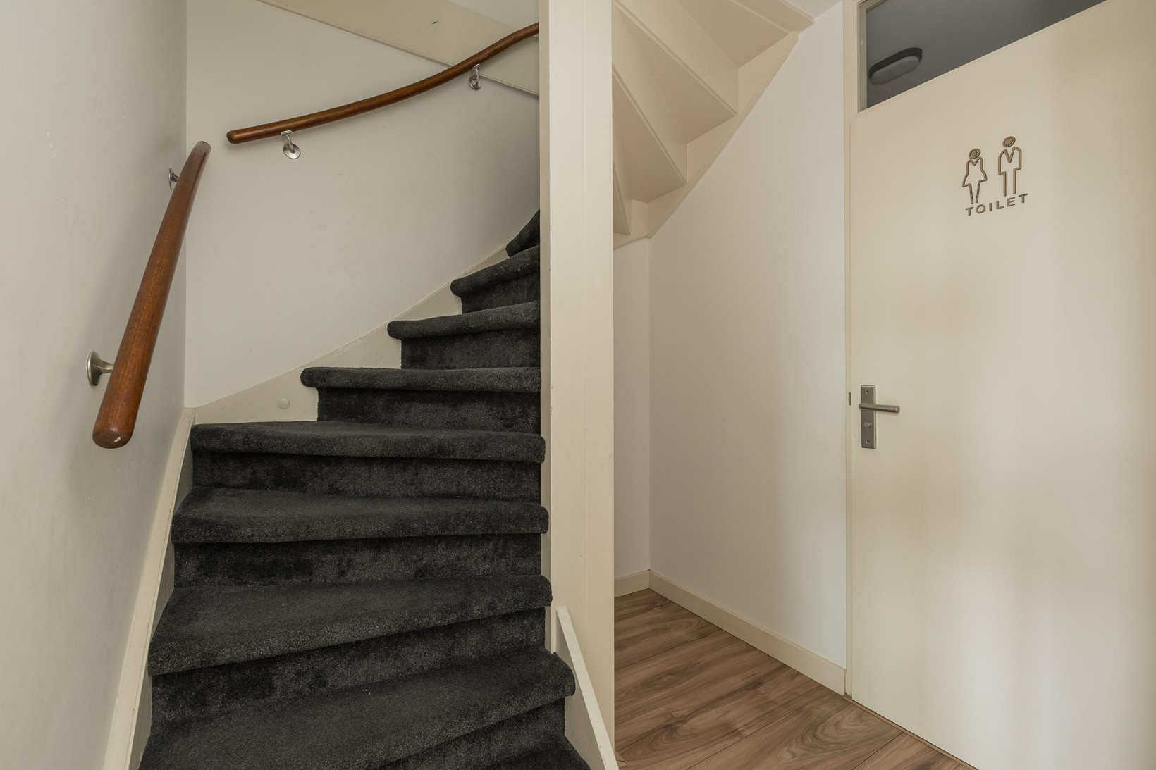Tussenwoning te koop: Stationsweg 53, Hillegom