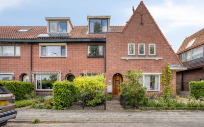 Parallelweg 141