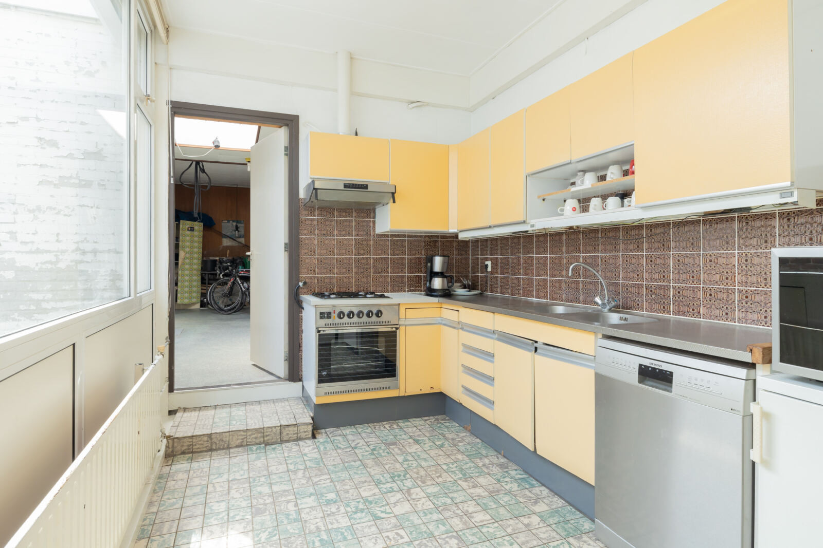 Tussenwoning te koop: Haven 16, Hillegom