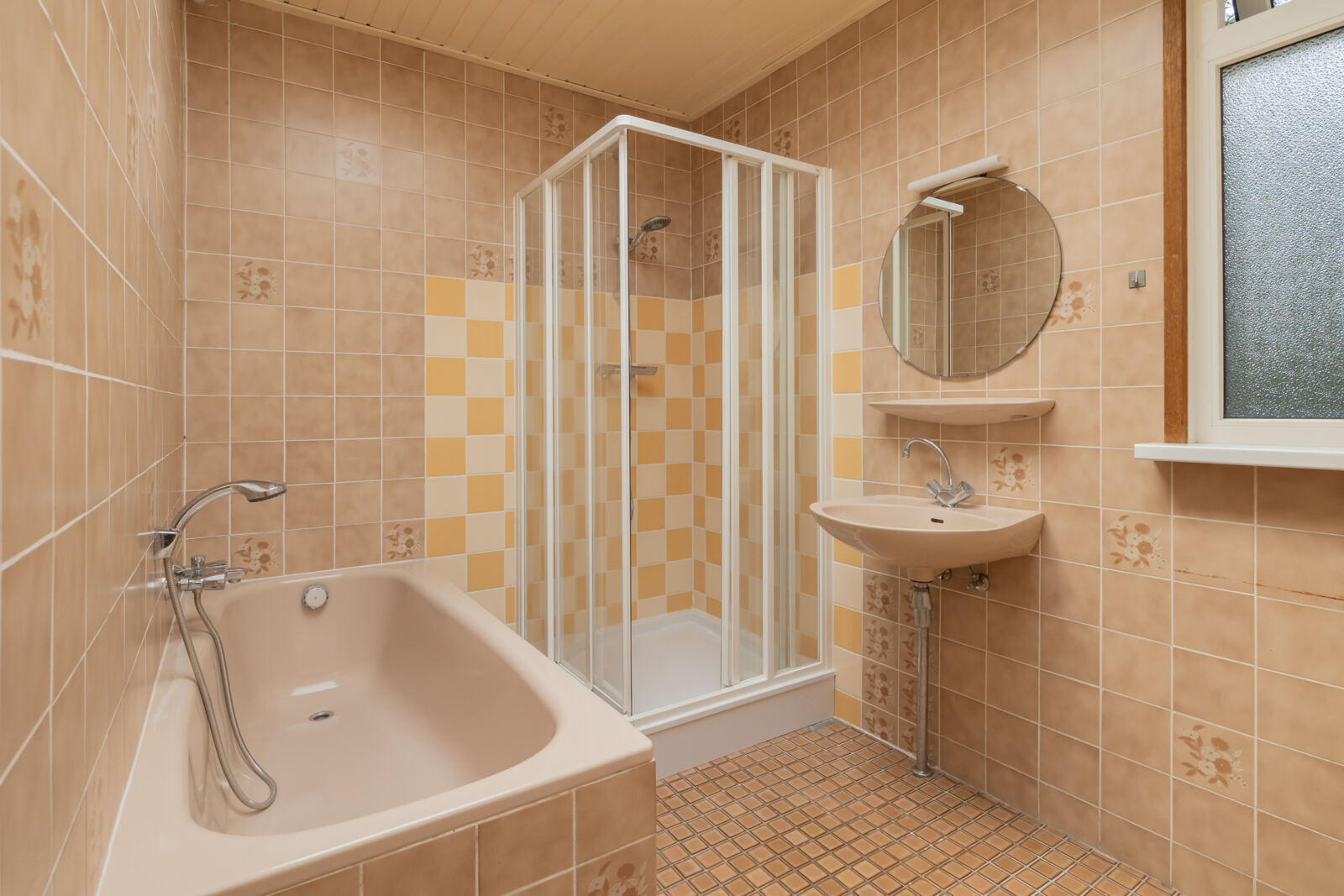 Tussenwoning te koop: Haven 16, Hillegom