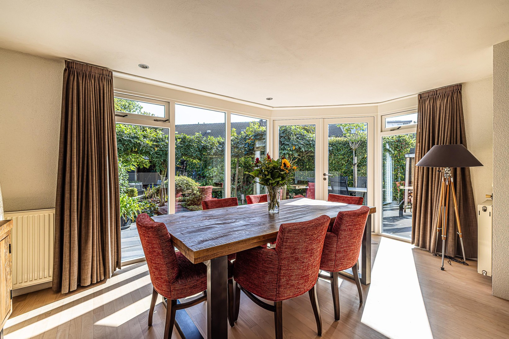 Tussenwoning te koop: Huygenswende 10, Hillegom