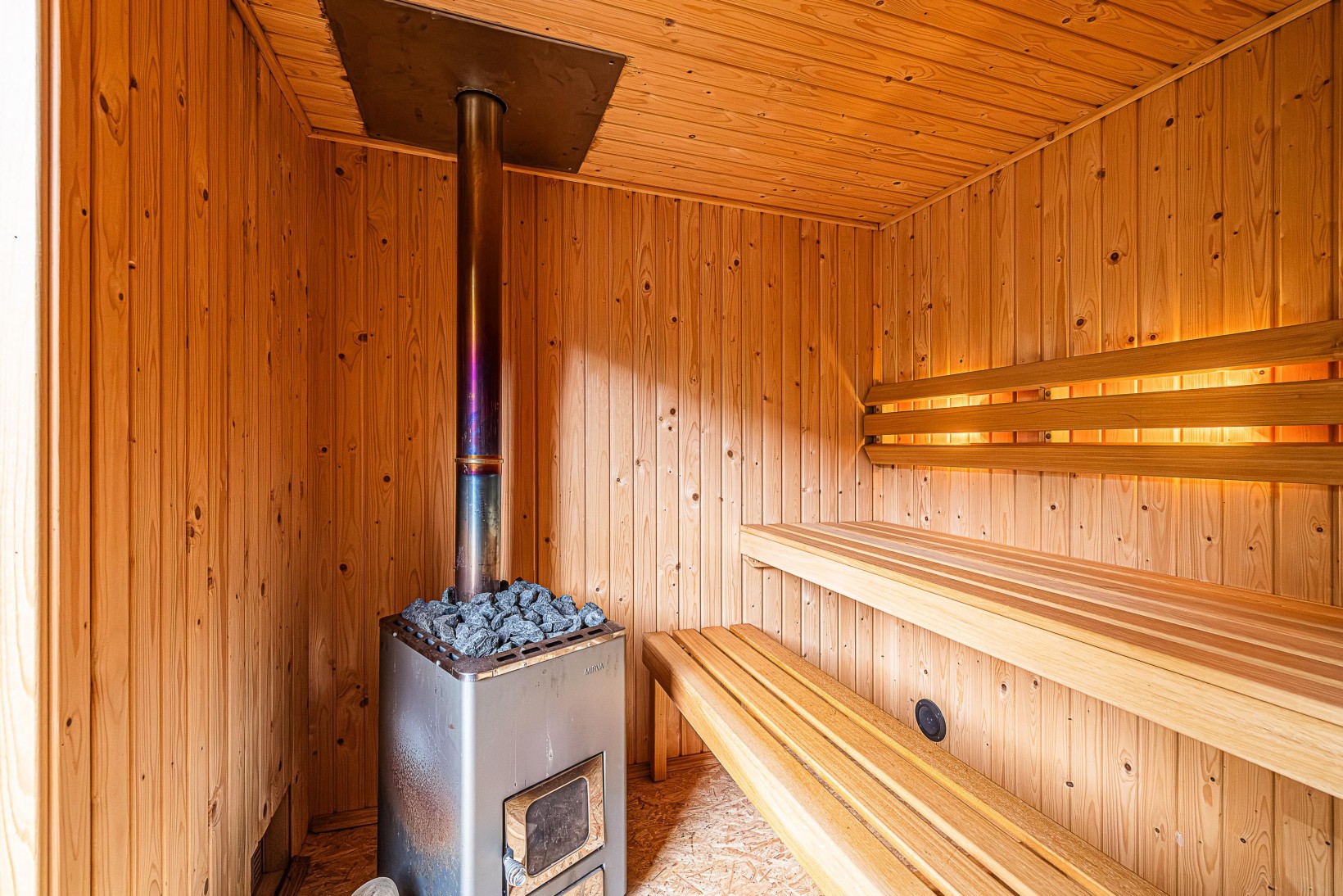 Tussenwoning te koop: Huygenswende 10, Hillegom
