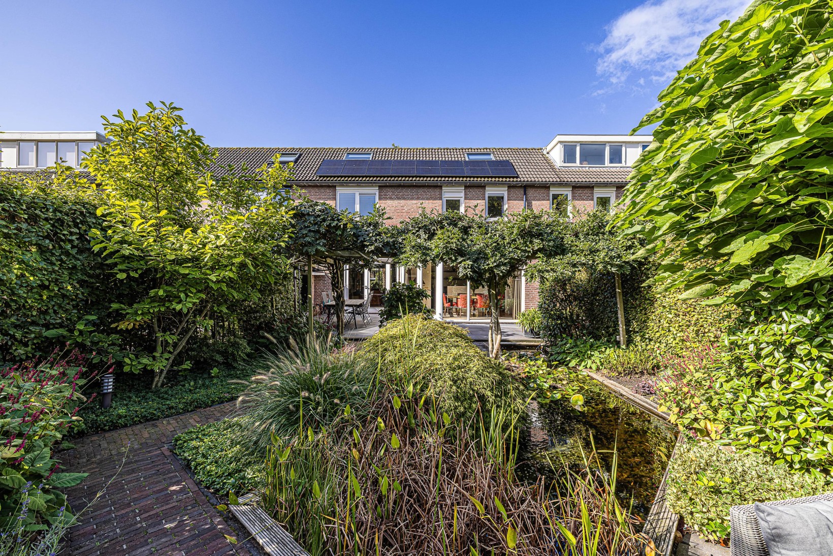 Tussenwoning te koop: Huygenswende 10, Hillegom