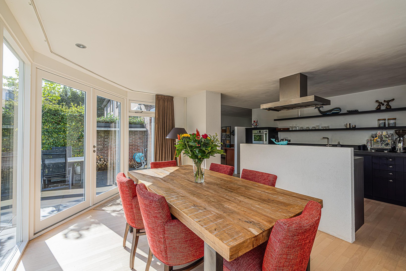 Tussenwoning te koop: Huygenswende 10, Hillegom