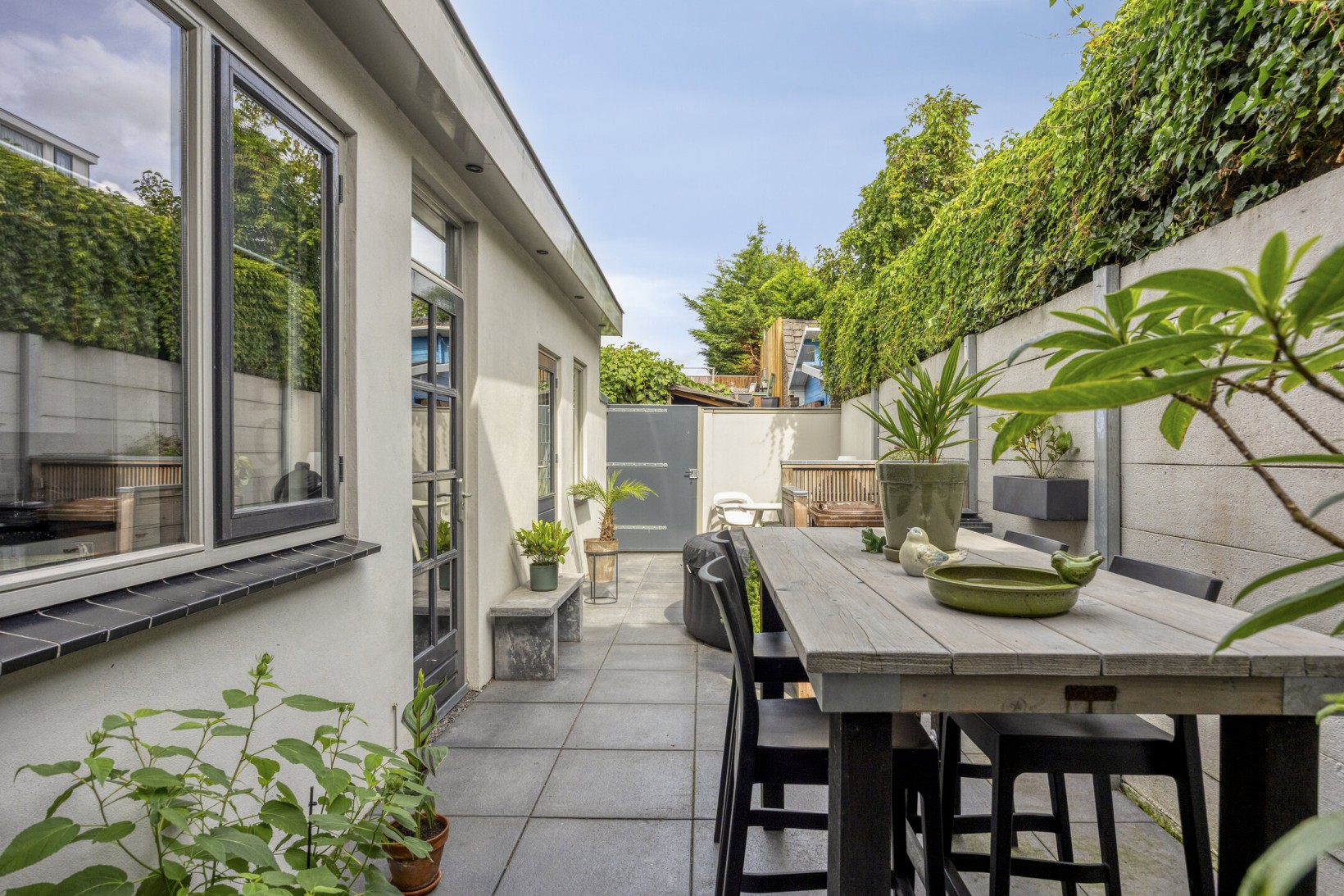 Tussenwoning te koop: Maerten Trompstraat 2, Hillegom