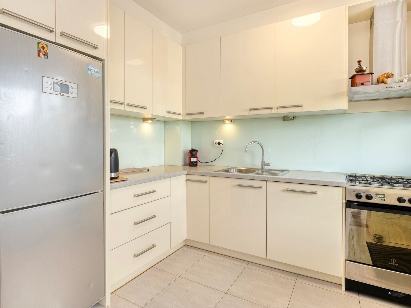 Tussenwoning te koop: Michiel de Ruyterstraat 81, Hillegom