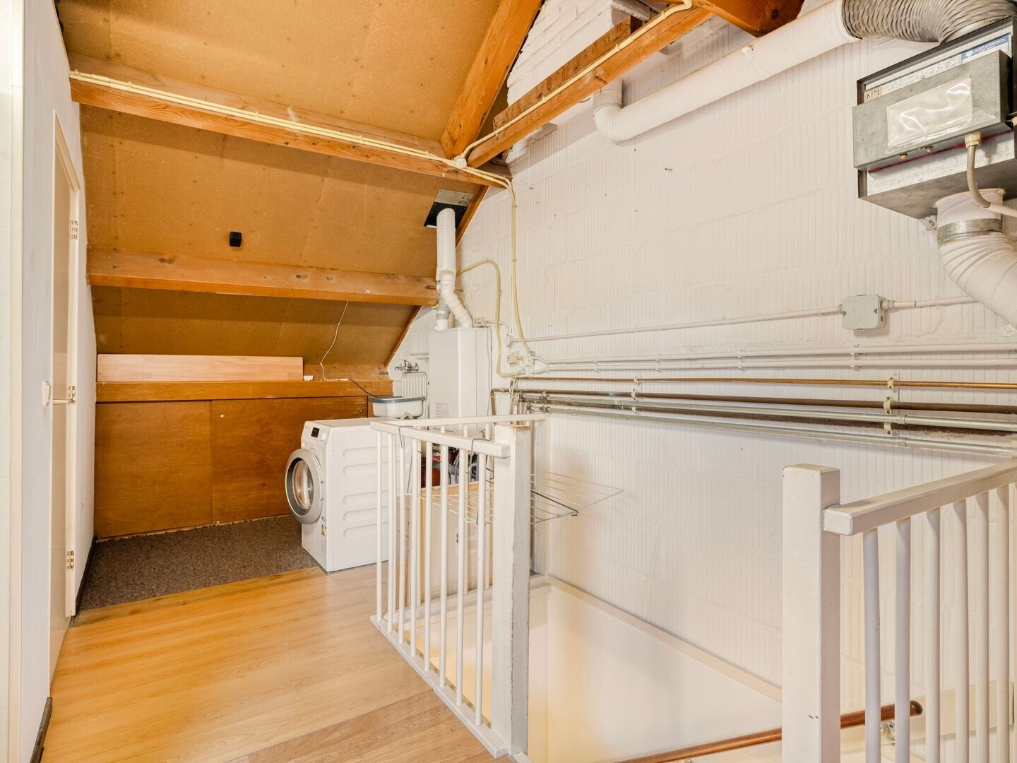 Tussenwoning te koop: Michiel de Ruyterstraat 81, Hillegom