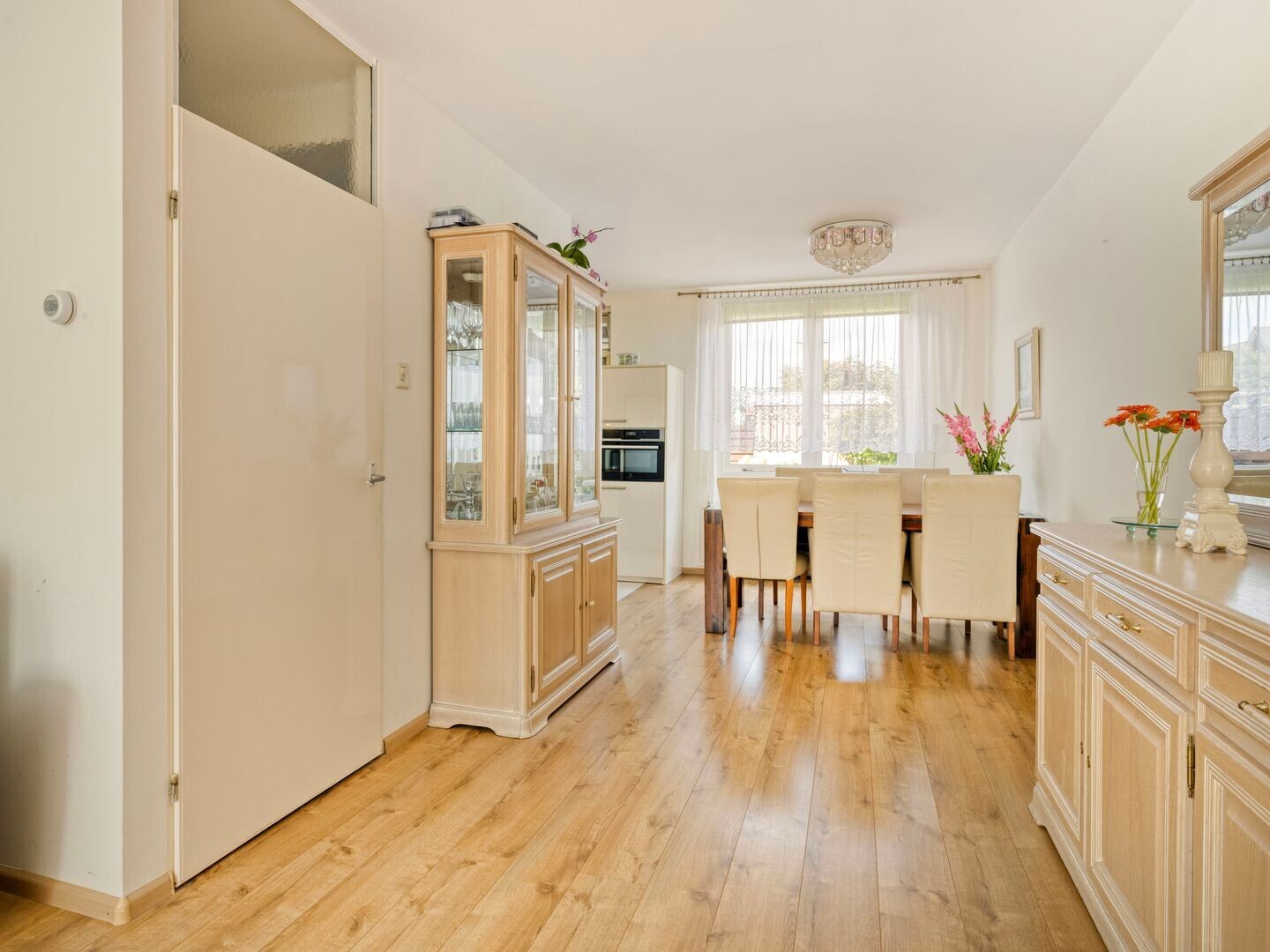 Tussenwoning te koop: Michiel de Ruyterstraat 81, Hillegom