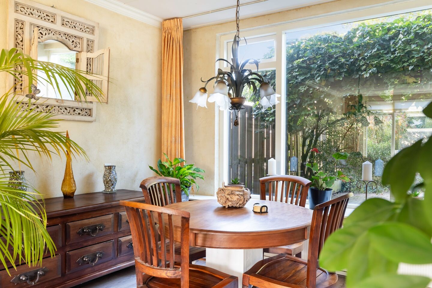 Tussenwoning te koop: Gerberahof 6, Noordwijk