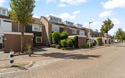 Tolhoren 55