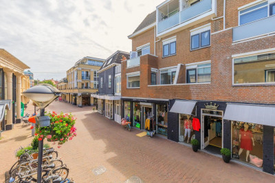 Bomstraat 24