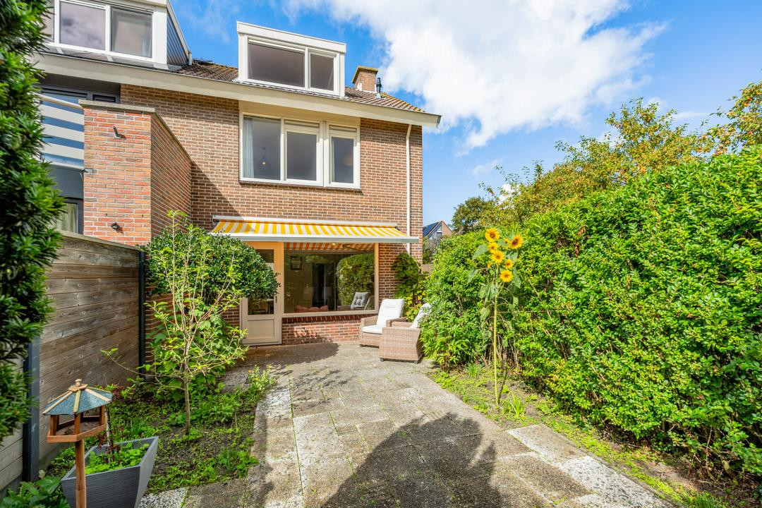 Hoekwoning te koop: Zonnekant 16, Noordwijk