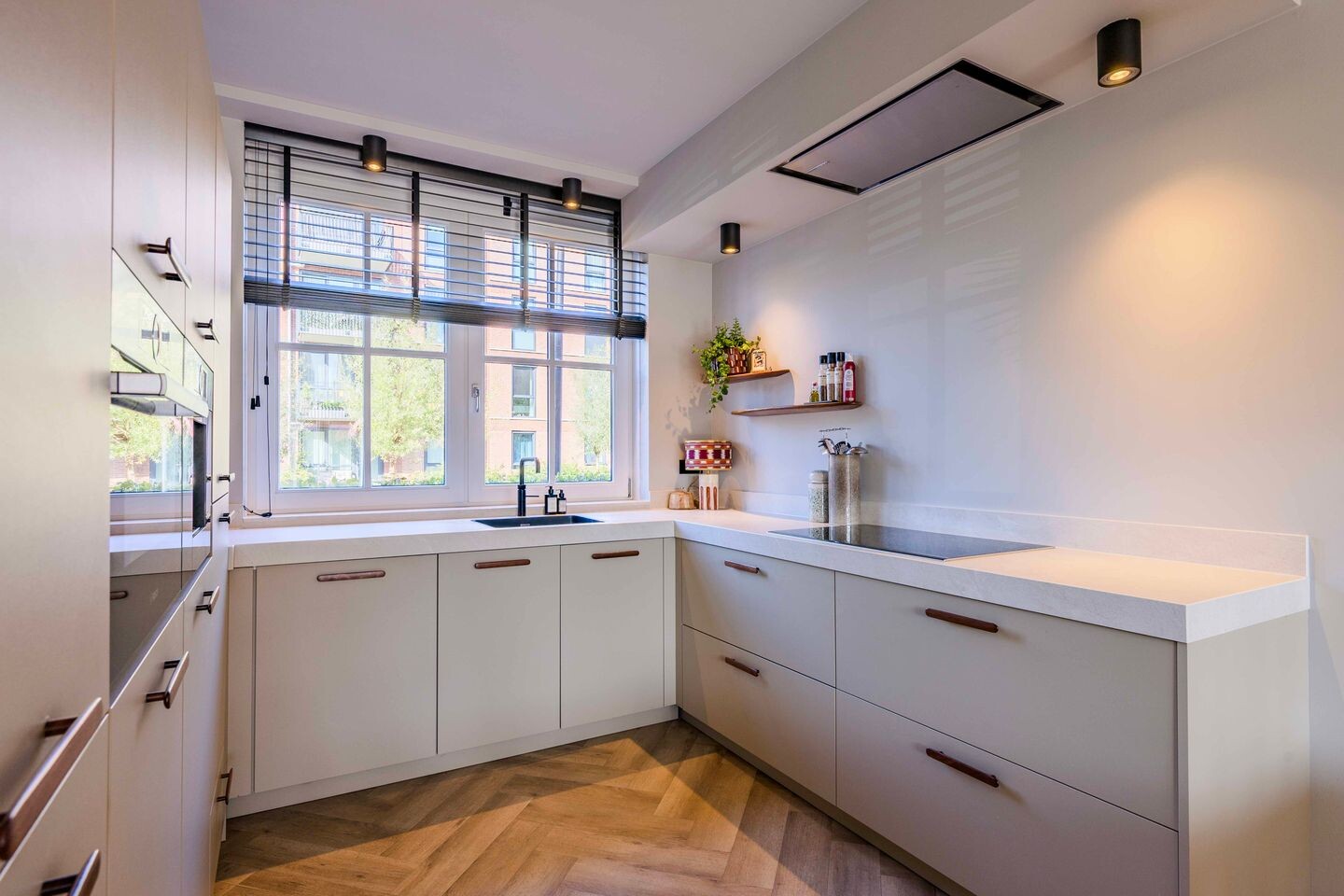 Hoekwoning te koop: Kostverloren 13, Noordwijk