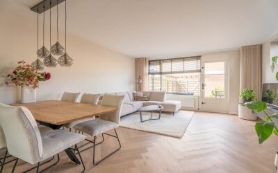 Korenbloem 16