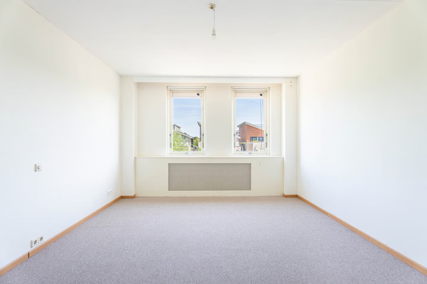 Tussenwoning te koop: Foeliehof 18, Voorhout