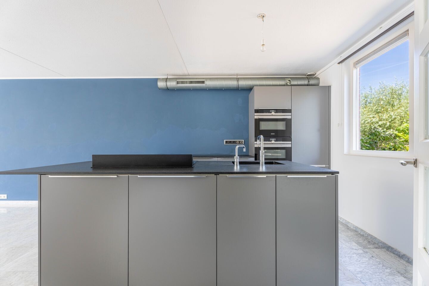 Tussenwoning te koop: Foeliehof 18, Voorhout