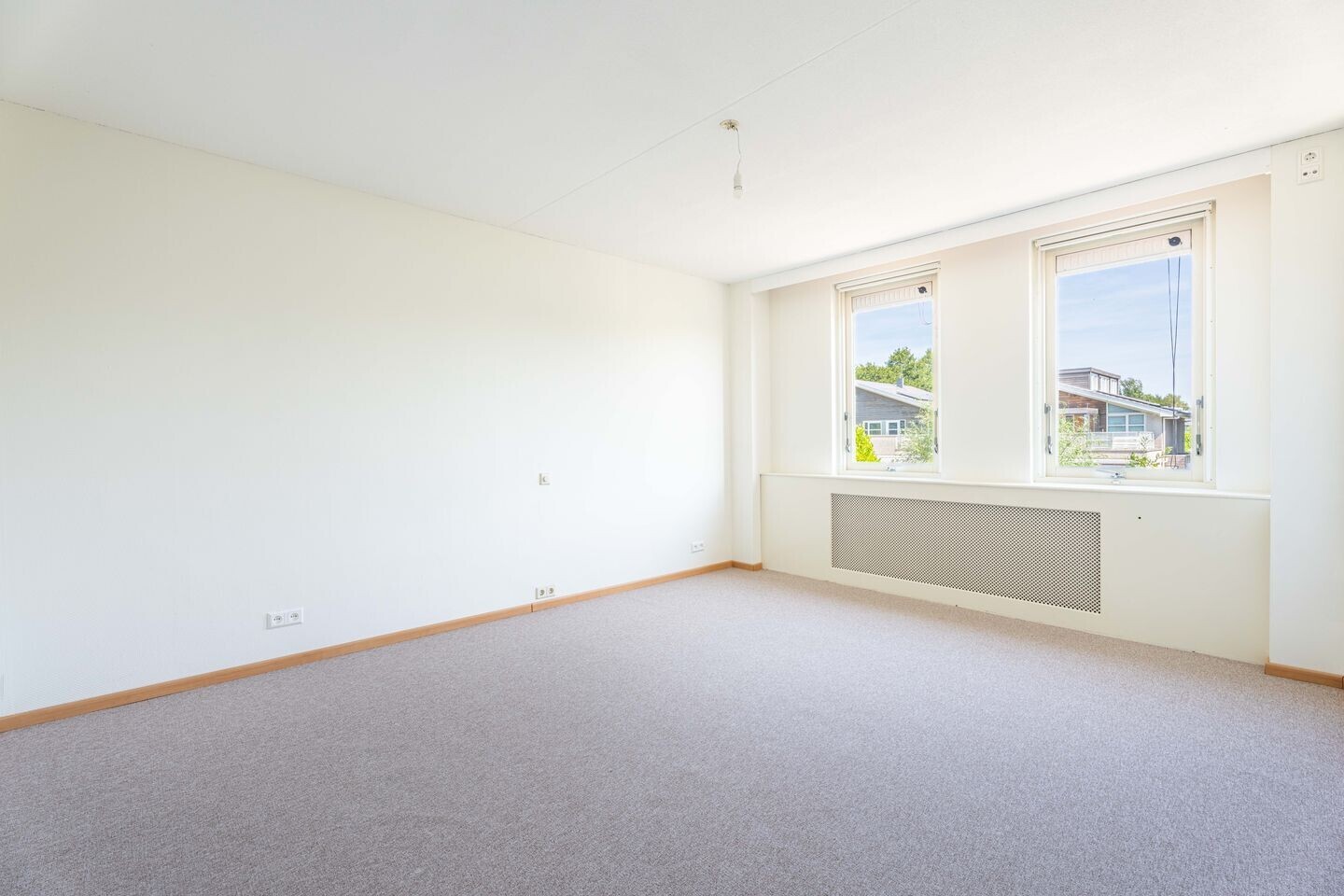 Tussenwoning te koop: Foeliehof 18, Voorhout