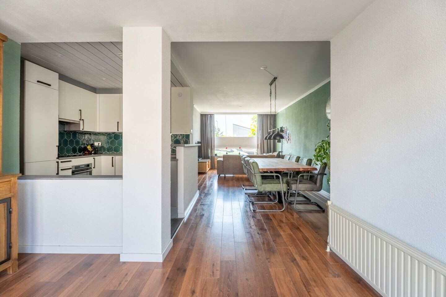 Tussenwoning te koop: Schoonoord 94, Voorhout