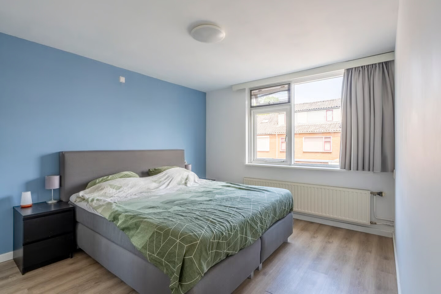 Tussenwoning te koop: Schoonoord 94, Voorhout
