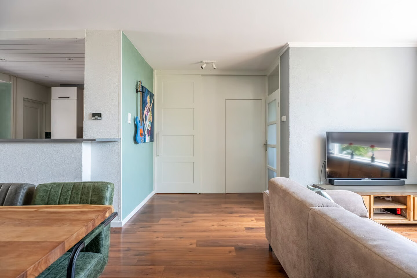 Tussenwoning te koop: Schoonoord 94, Voorhout