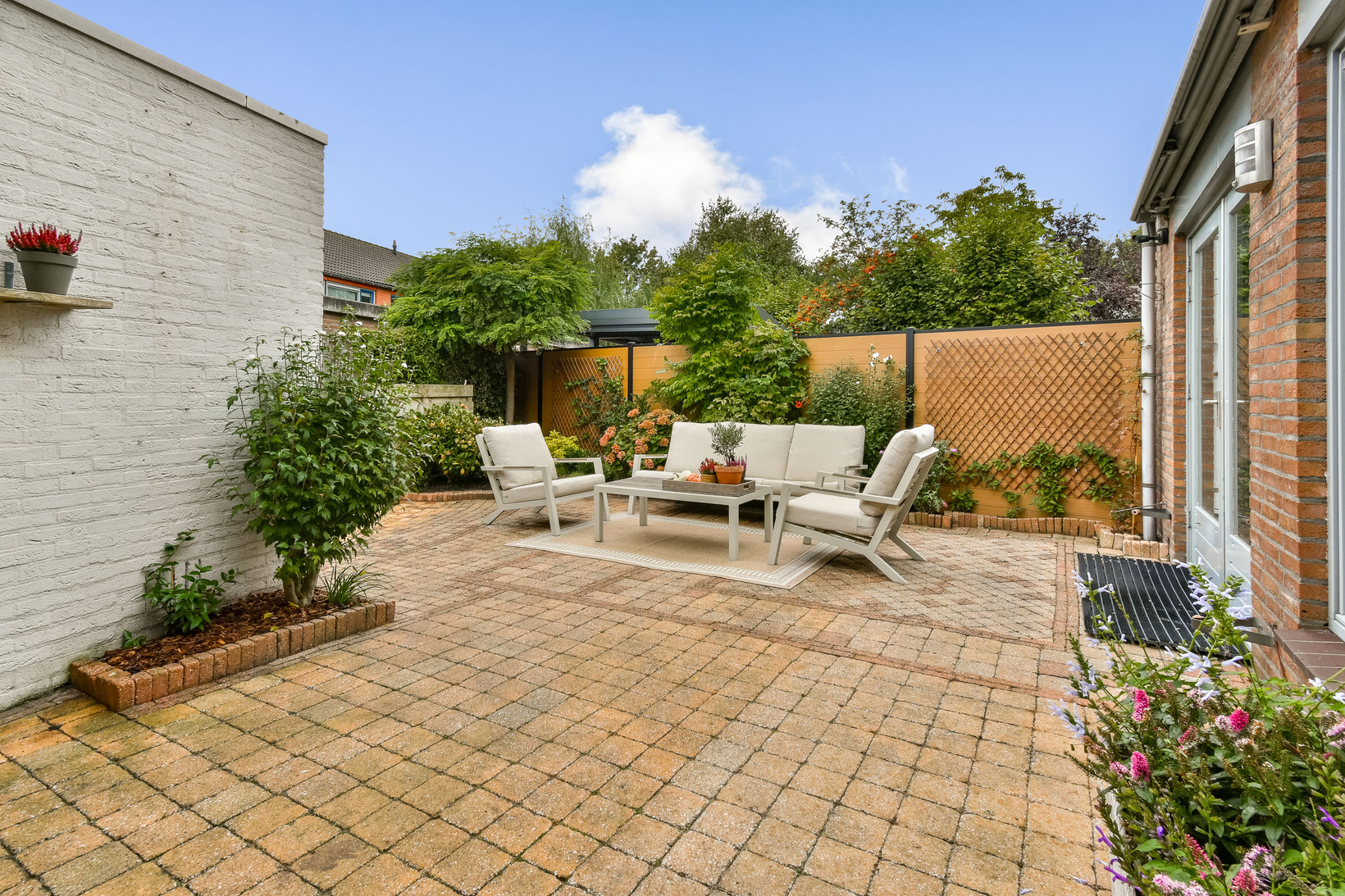 Tussenwoning te koop: Bleihof 75, Voorhout