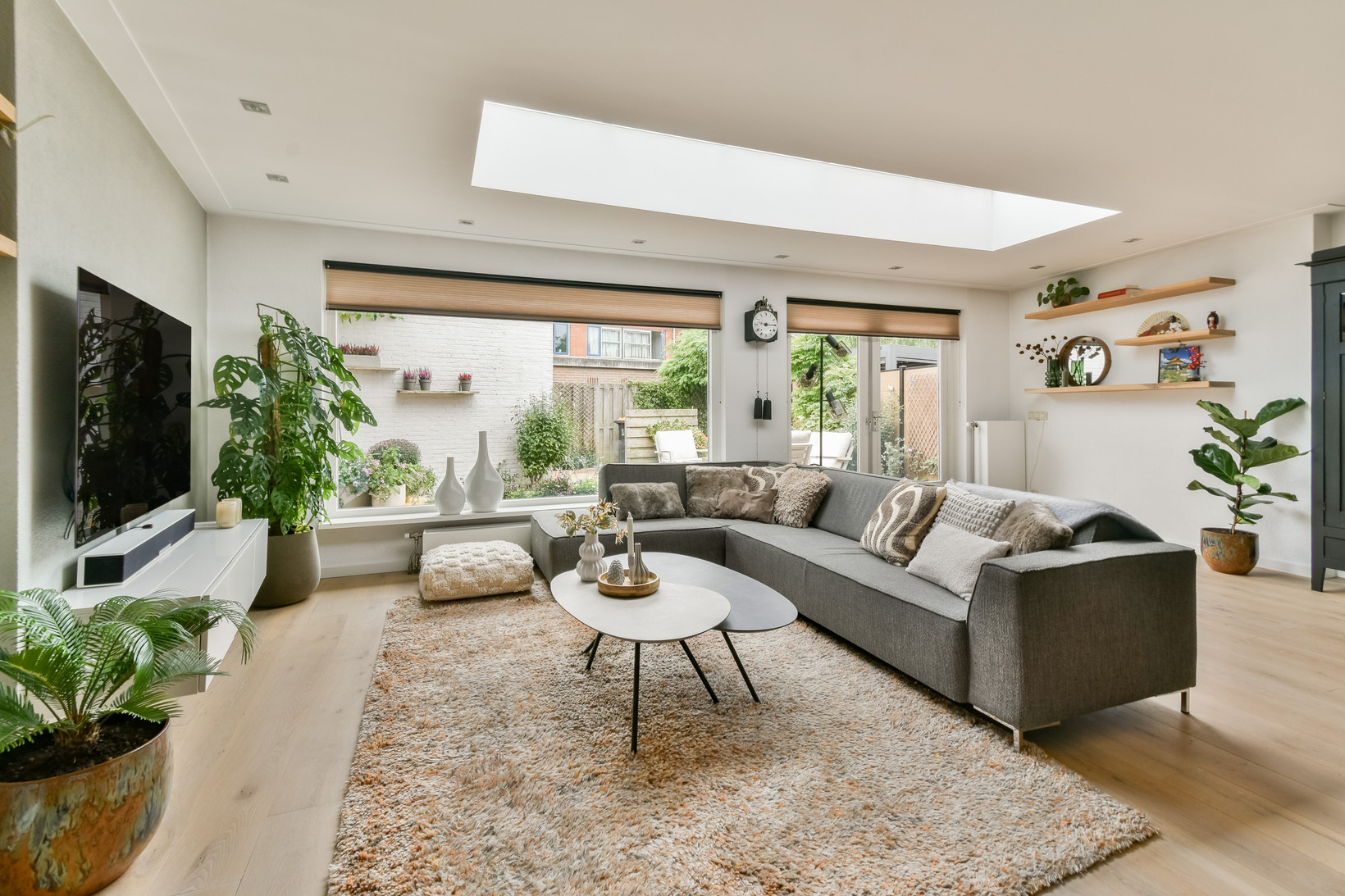 Tussenwoning te koop: Bleihof 75, Voorhout