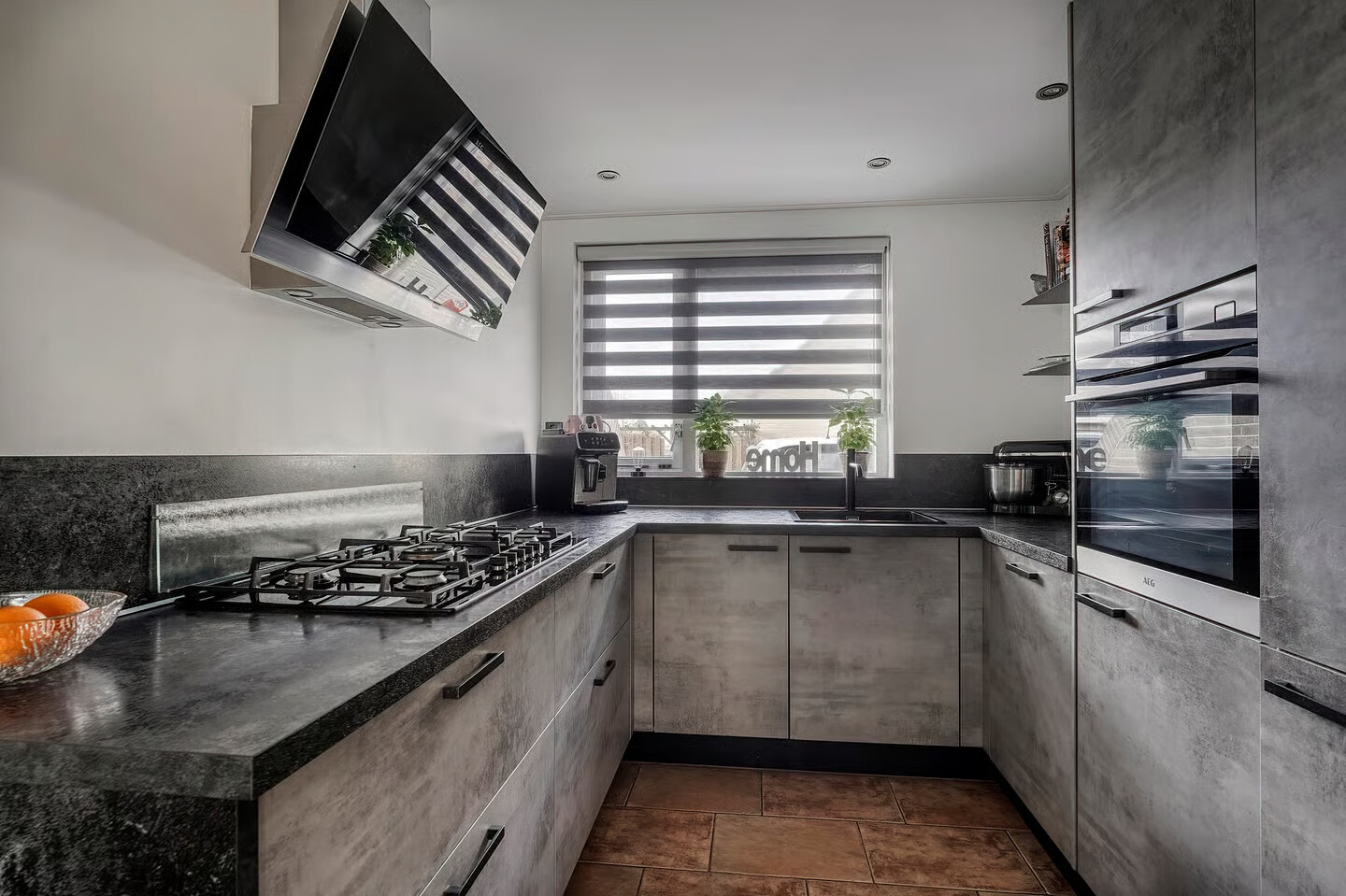 Tussenwoning te koop: Capella 59, Katwijk