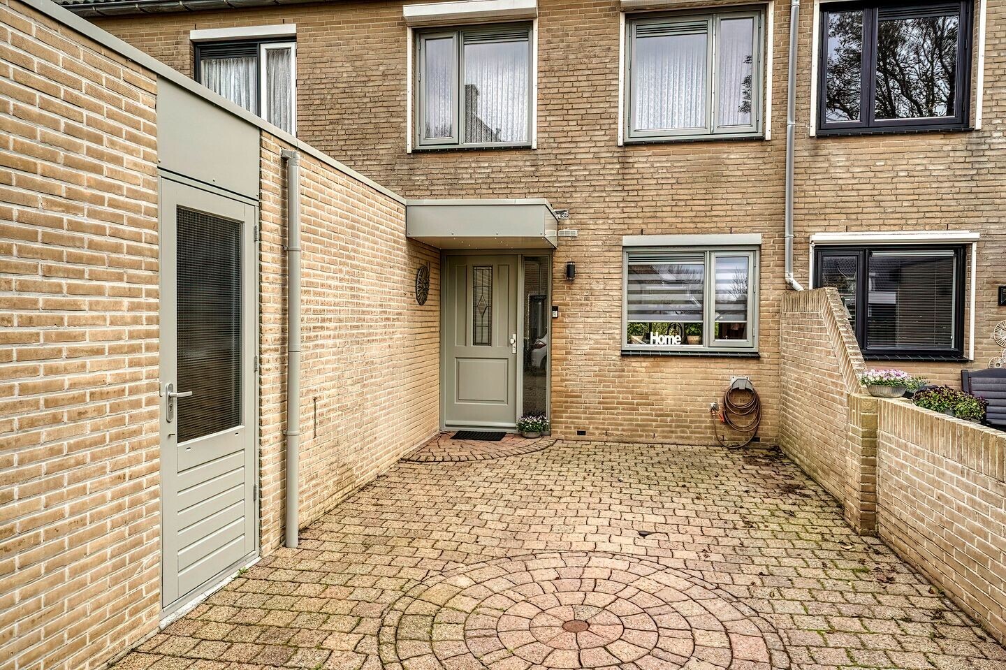 Tussenwoning te koop: Capella 59, Katwijk