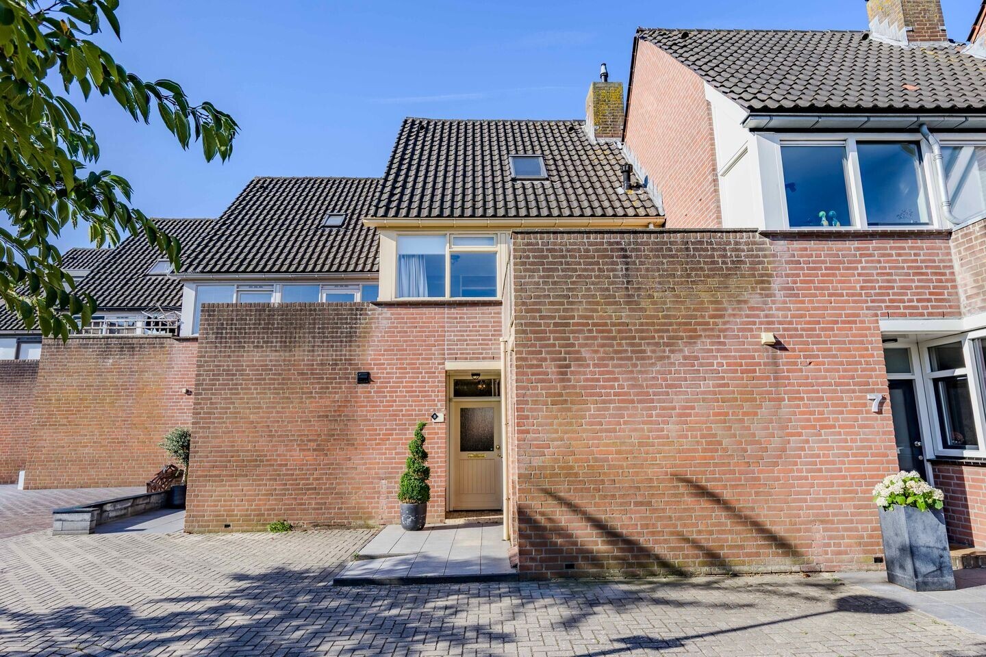 Tussenwoning te koop: Mars 8, Katwijk