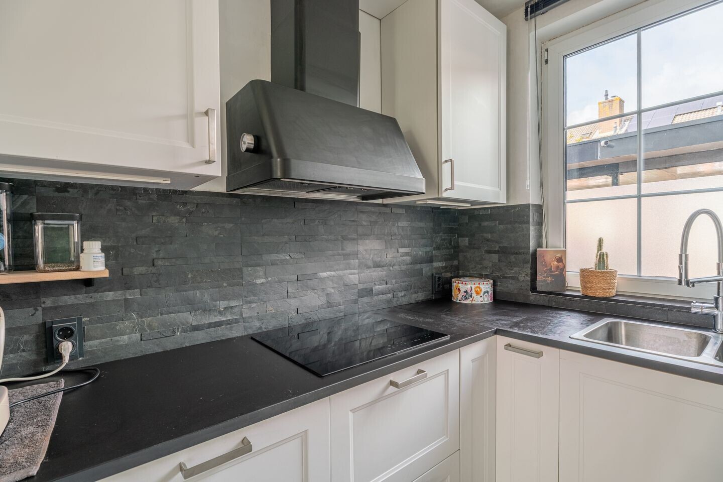 Tussenwoning te koop: Kreeft 29, Katwijk