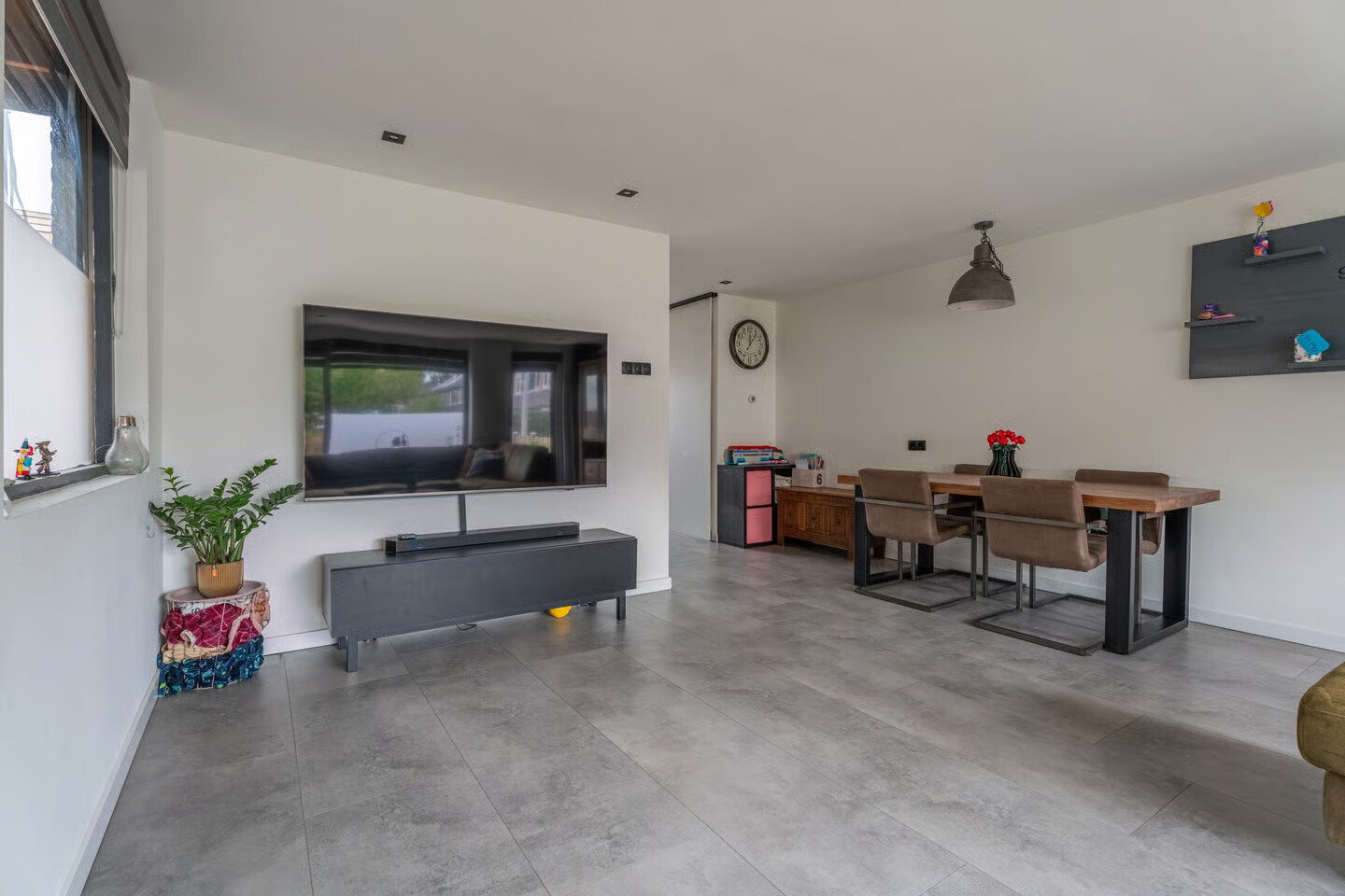Hoekwoning te koop: Boshuysenstraat 12, Katwijk