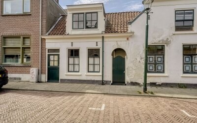 Kerkstraat 12