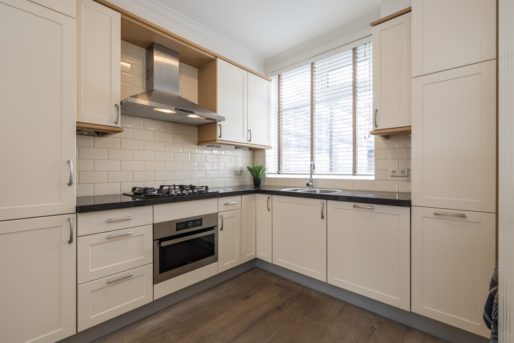 Tussenwoning te koop: Zeeweg 93A, Katwijk