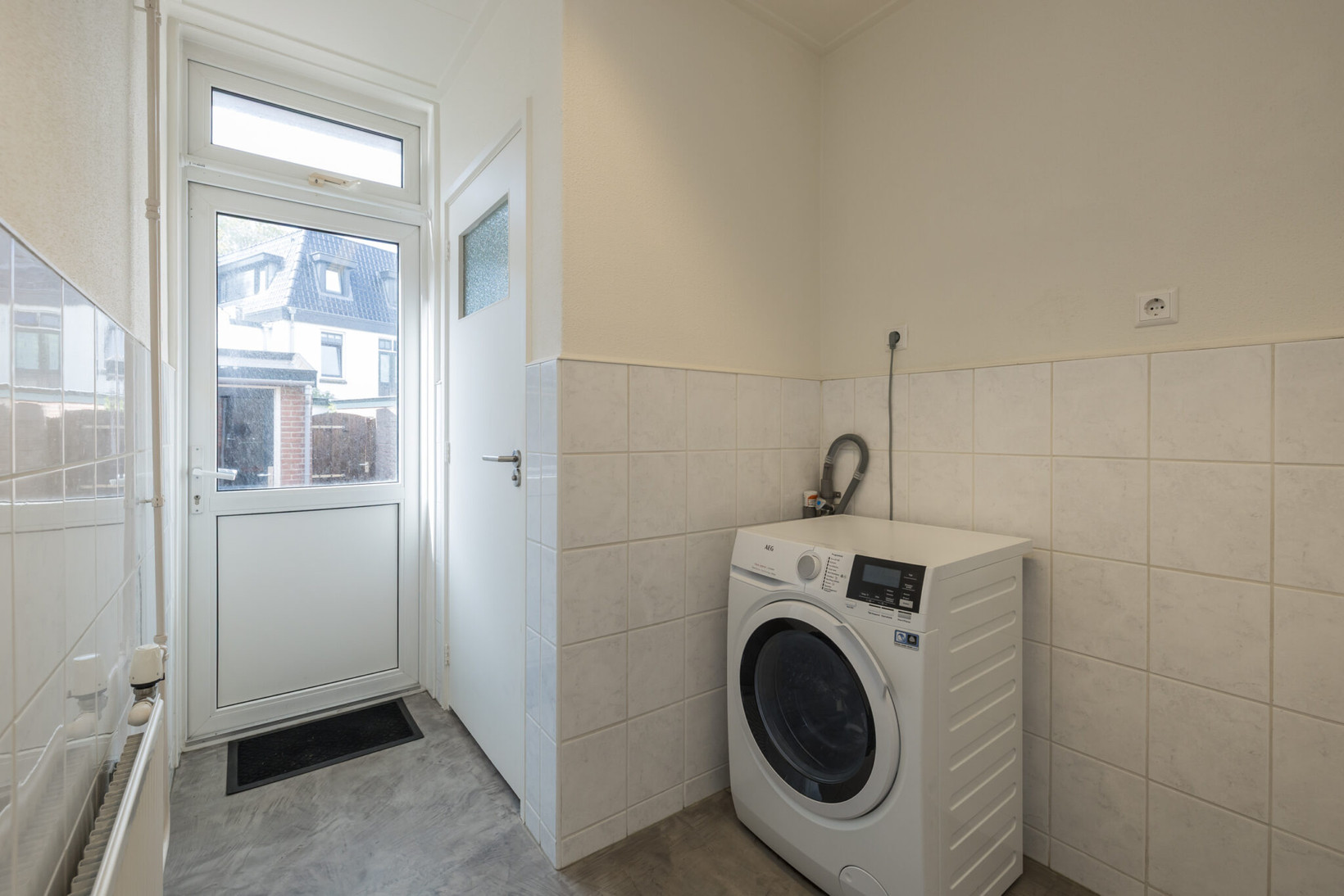 Tussenwoning te koop: Zeeweg 93A, Katwijk